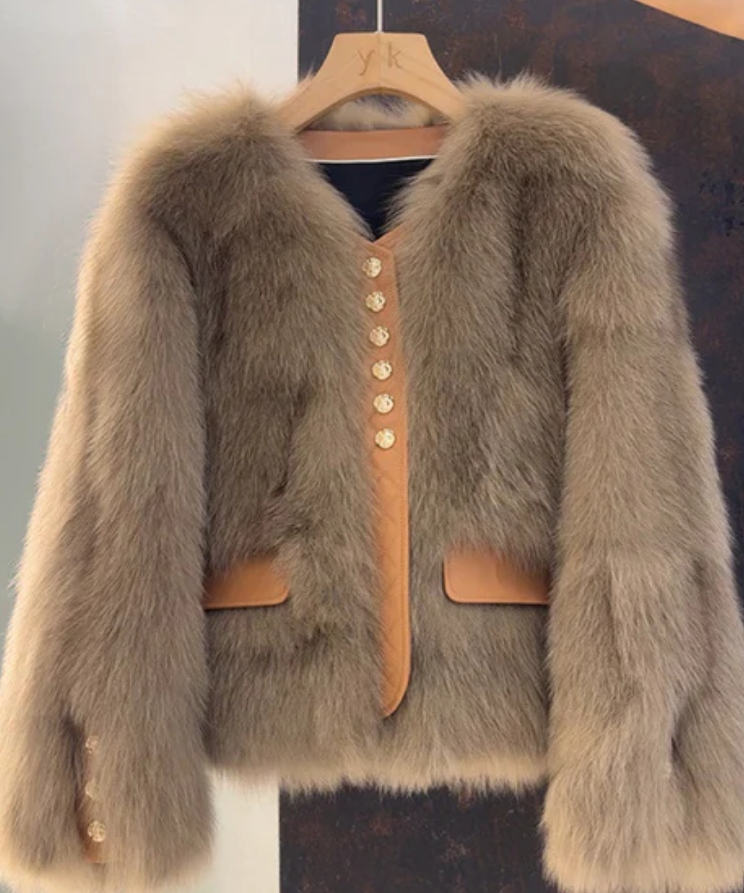 Sandra™ - Kunstnahast jakk