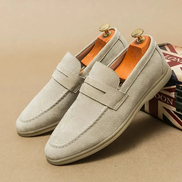 James™ – elegantne kingad paeltega