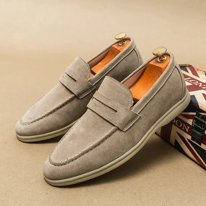James™ – elegantne kingad paeltega